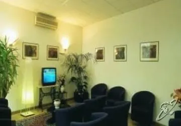 Capitol 2* Пезаро